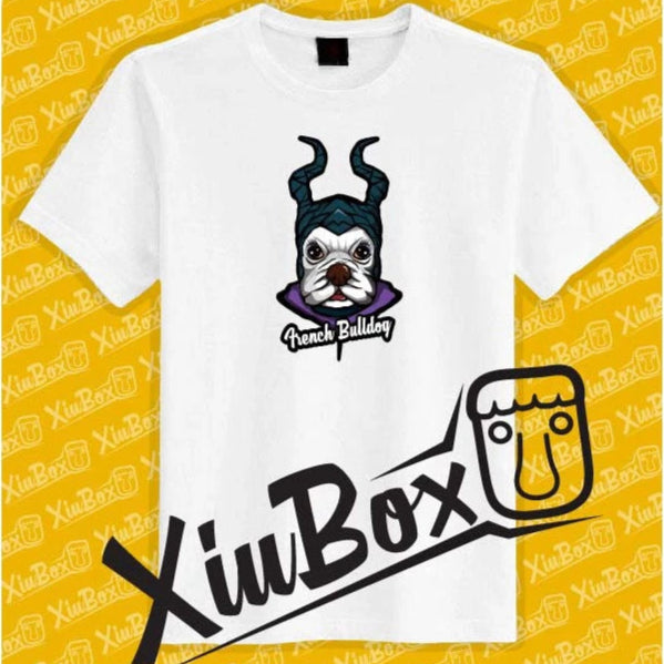 フレンチブルドッグ×ブラックウィッチ おしゃれユニセックスTシャツ｜親子コーデ・カップル・大人兼用・子供用あり｜台湾デザイン・日本制作発送｜即納・送料無料